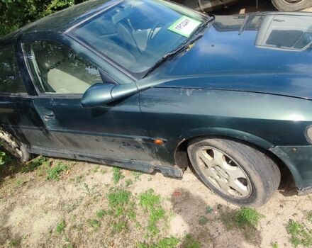 Зеленый Опель Вектра, объемом двигателя 2 л и пробегом 500 тыс. км за 1289 $, фото 3 на Automoto.ua