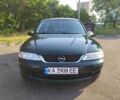 Зеленый Опель Вектра, объемом двигателя 1.6 л и пробегом 250 тыс. км за 3700 $, фото 1 на Automoto.ua
