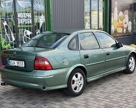 Зеленый Опель Вектра, объемом двигателя 0 л и пробегом 300 тыс. км за 1100 $, фото 3 на Automoto.ua