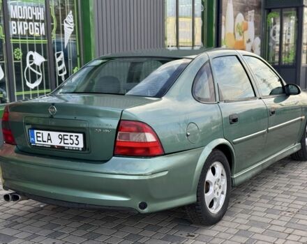 Зеленый Опель Вектра, объемом двигателя 0 л и пробегом 300 тыс. км за 1100 $, фото 4 на Automoto.ua