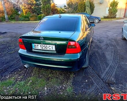 Зелений Опель Вектра, об'ємом двигуна 2 л та пробігом 370 тис. км за 2500 $, фото 1 на Automoto.ua