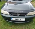 Зелений Опель Вектра, об'ємом двигуна 0 л та пробігом 111 тис. км за 2250 $, фото 1 на Automoto.ua