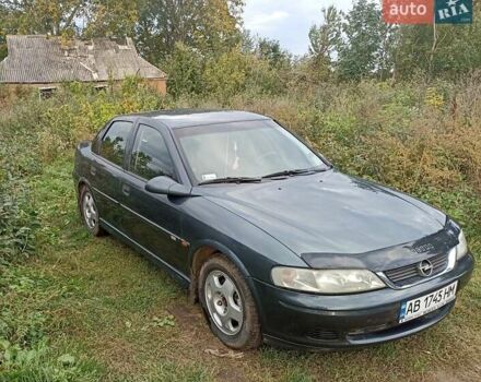 Зелений Опель Вектра, об'ємом двигуна 1.8 л та пробігом 220 тис. км за 3600 $, фото 1 на Automoto.ua