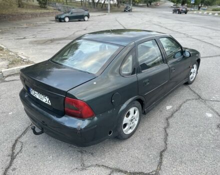 Зелений Опель Вектра, об'ємом двигуна 2 л та пробігом 200 тис. км за 999 $, фото 8 на Automoto.ua