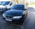 Зелений Опель Вектра, об'ємом двигуна 1.6 л та пробігом 400 тис. км за 3000 $, фото 1 на Automoto.ua