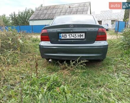 Зелений Опель Вектра, об'ємом двигуна 1.8 л та пробігом 220 тис. км за 3600 $, фото 4 на Automoto.ua