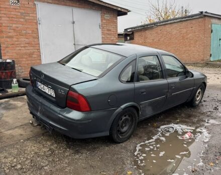 Зелений Опель Вектра, об'ємом двигуна 2 л та пробігом 300 тис. км за 900 $, фото 4 на Automoto.ua