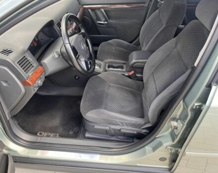 Зелений Опель Вектра, об'ємом двигуна 2.2 л та пробігом 235 тис. км за 4900 $, фото 6 на Automoto.ua