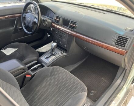 Зелений Опель Вектра, об'ємом двигуна 2.2 л та пробігом 235 тис. км за 4900 $, фото 5 на Automoto.ua