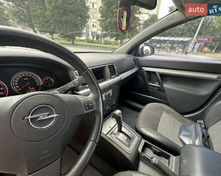 Зеленый Опель Вектра, объемом двигателя 2.2 л и пробегом 250 тыс. км за 3500 $, фото 13 на Automoto.ua