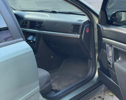 Опель Вектра 2003 в Славянске на Automoto.ua Зеленый Опель Вектра, объемом двигателя 2.21 л и пробегом 320 тыс. км за 3500 $, фото 6 на Automoto.ua