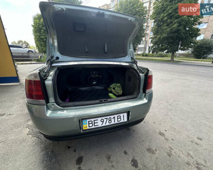Зеленый Опель Вектра, объемом двигателя 2.2 л и пробегом 250 тыс. км за 3500 $, фото 7 на Automoto.ua