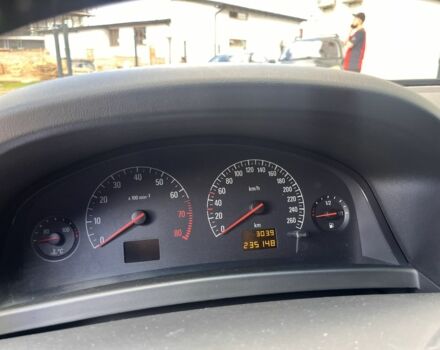 Зелений Опель Вектра, об'ємом двигуна 2.2 л та пробігом 235 тис. км за 4900 $, фото 7 на Automoto.ua