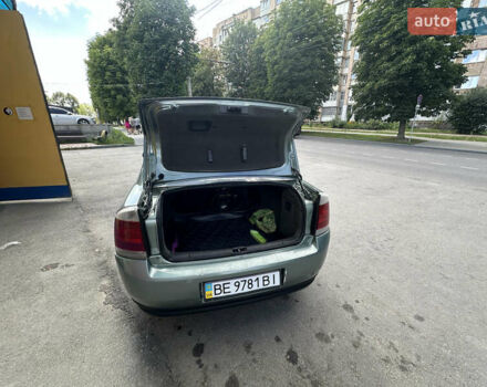 Зеленый Опель Вектра, объемом двигателя 2.2 л и пробегом 250 тыс. км за 3500 $, фото 6 на Automoto.ua