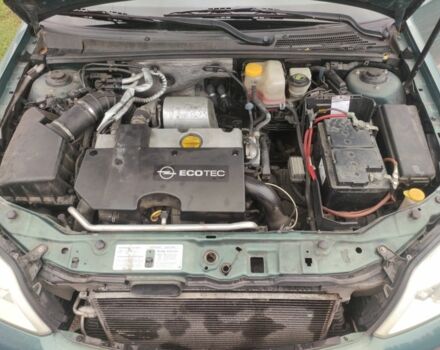 Зелений Опель Вектра, об'ємом двигуна 2 л та пробігом 333 тис. км за 2100 $, фото 19 на Automoto.ua