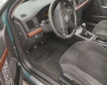 Зелений Опель Вектра, об'ємом двигуна 2 л та пробігом 333 тис. км за 2100 $, фото 13 на Automoto.ua