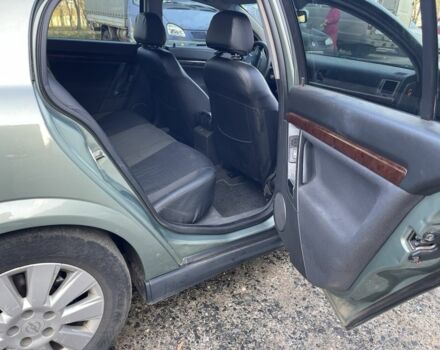 Зелений Опель Вектра, об'ємом двигуна 2.2 л та пробігом 278 тис. км за 3950 $, фото 10 на Automoto.ua