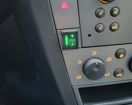 Зеленый Опель Вектра, объемом двигателя 1.8 л и пробегом 308 тыс. км за 4200 $, фото 25 на Automoto.ua
