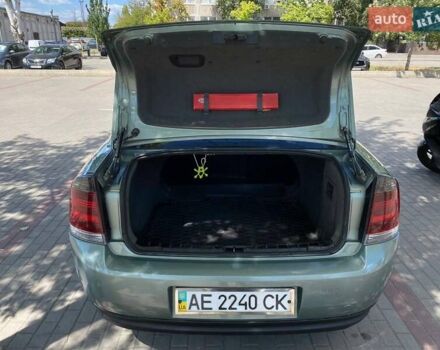 Зеленый Опель Вектра, объемом двигателя 2.2 л и пробегом 192 тыс. км за 4900 $, фото 13 на Automoto.ua
