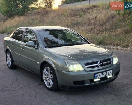 Зеленый Опель Вектра, объемом двигателя 2.2 л и пробегом 325 тыс. км за 4600 $, фото 7 на Automoto.ua