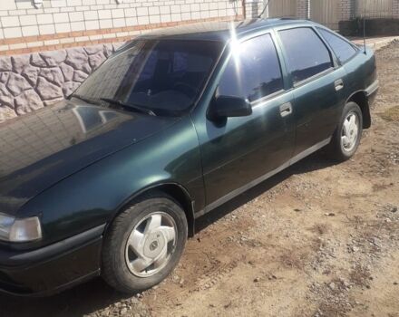 Зеленый Опель Вектра, объемом двигателя 1.7 л и пробегом 200 тыс. км за 2300 $, фото 1 на Automoto.ua