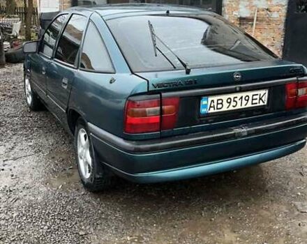 Зеленый Опель Вектра, объемом двигателя 1.8 л и пробегом 394 тыс. км за 1100 $, фото 4 на Automoto.ua