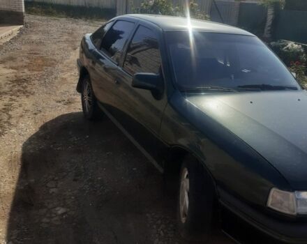 Зеленый Опель Вектра, объемом двигателя 1.7 л и пробегом 200 тыс. км за 2300 $, фото 4 на Automoto.ua