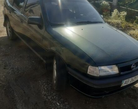 Зеленый Опель Вектра, объемом двигателя 1.7 л и пробегом 200 тыс. км за 2300 $, фото 3 на Automoto.ua