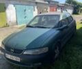 Зелений Опель Вектра, об'ємом двигуна 2 л та пробігом 1 тис. км за 649 $, фото 1 на Automoto.ua