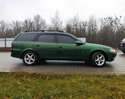 Зеленый Опель Вектра, объемом двигателя 1.8 л и пробегом 334 тыс. км за 2200 $, фото 3 на Automoto.ua