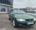 Зеленый Опель Вектра, объемом двигателя 1.8 л и пробегом 390 тыс. км за 2800 $, фото 2 на Automoto.ua