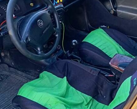 Зеленый Опель Вектра, объемом двигателя 1.6 л и пробегом 360 тыс. км за 1100 $, фото 6 на Automoto.ua