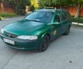 Зелений Опель Вектра, об'ємом двигуна 1.6 л та пробігом 292 тис. км за 1600 $, фото 4 на Automoto.ua