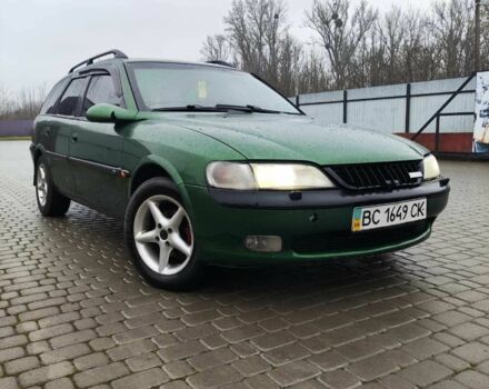 Зеленый Опель Вектра, объемом двигателя 1.8 л и пробегом 334 тыс. км за 2200 $, фото 2 на Automoto.ua