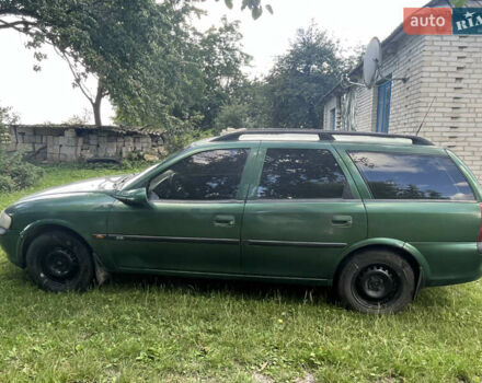 Зеленый Опель Вектра, объемом двигателя 1.6 л и пробегом 344 тыс. км за 1700 $, фото 3 на Automoto.ua