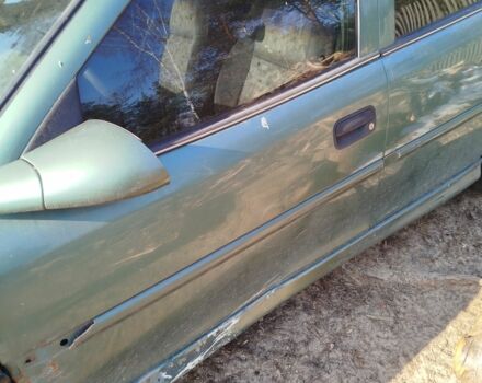 Опель Вектра 1998 в Сарнах на Automoto.ua Зеленый Опель Вектра, объемом двигателя 0 л и пробегом 320 тыс. км за 1000 $, фото 1 на Automoto.ua