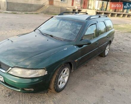 Зелений Опель Вектра, об'ємом двигуна 2.02 л та пробігом 350 тис. км за 2900 $, фото 1 на Automoto.ua