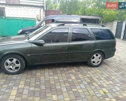 Зелений Опель Вектра, об'ємом двигуна 1.6 л та пробігом 352 тис. км за 1635 $, фото 5 на Automoto.ua