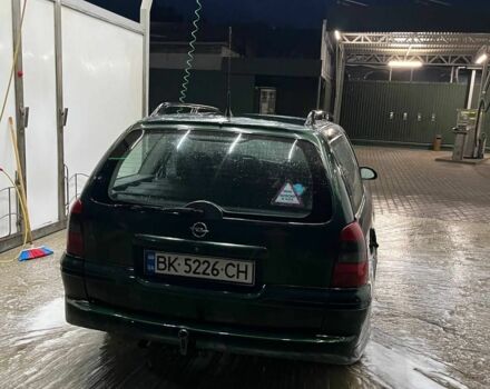 Зеленый Опель Вектра, объемом двигателя 1.6 л и пробегом 320 тыс. км за 1900 $, фото 2 на Automoto.ua
