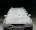 Зеленый Опель Вектра, объемом двигателя 1.6 л и пробегом 320 тыс. км за 1900 $, фото 1 на Automoto.ua