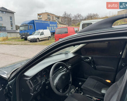 Зеленый Опель Вектра, объемом двигателя 0 л и пробегом 350 тыс. км за 1100 $, фото 4 на Automoto.ua