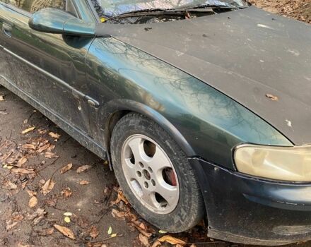 Зеленый Опель Вектра, объемом двигателя 2 л и пробегом 500 тыс. км за 759 $, фото 5 на Automoto.ua