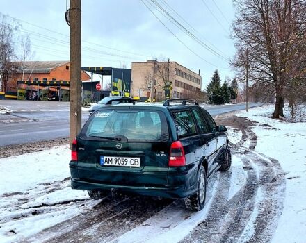 Зелений Опель Вектра, об'ємом двигуна 18 л та пробігом 0 тис. км за 1800 $, фото 3 на Automoto.ua