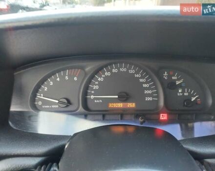 Зеленый Опель Вектра, объемом двигателя 2.17 л и пробегом 309 тыс. км за 1750 $, фото 1 на Automoto.ua