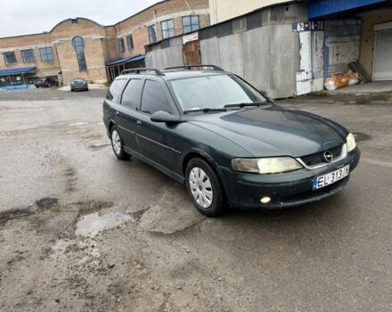 Зеленый Опель Вектра, объемом двигателя 1.6 л и пробегом 350 тыс. км за 1100 $, фото 2 на Automoto.ua