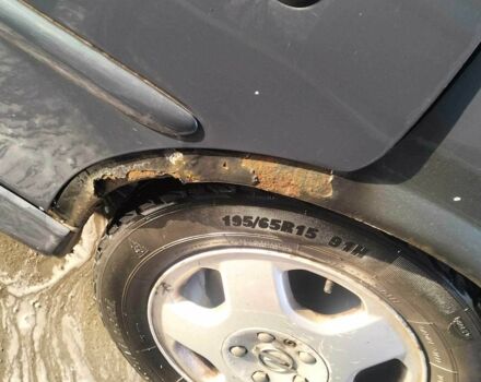 Зелений Опель Вектра, об'ємом двигуна 2 л та пробігом 450 тис. км за 1500 $, фото 3 на Automoto.ua