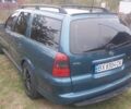 Зелений Опель Вектра, об'ємом двигуна 1.8 л та пробігом 391 тис. км за 2750 $, фото 3 на Automoto.ua