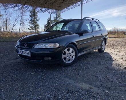 Зеленый Опель Вектра, объемом двигателя 1.8 л и пробегом 1000 тыс. км за 1800 $, фото 6 на Automoto.ua