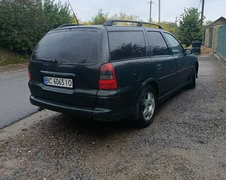 Зеленый Опель Вектра, объемом двигателя 2 л и пробегом 350 тыс. км за 3250 $, фото 2 на Automoto.ua