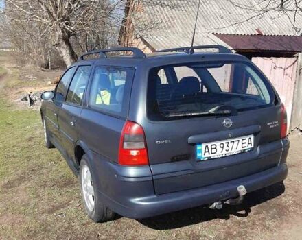 Зеленый Опель Вектра, объемом двигателя 2 л и пробегом 260 тыс. км за 3100 $, фото 6 на Automoto.ua